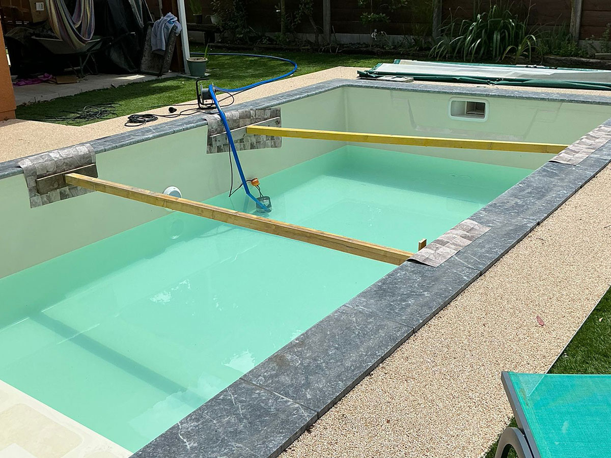 Réparation de fissure sur piscine coque - étape 1